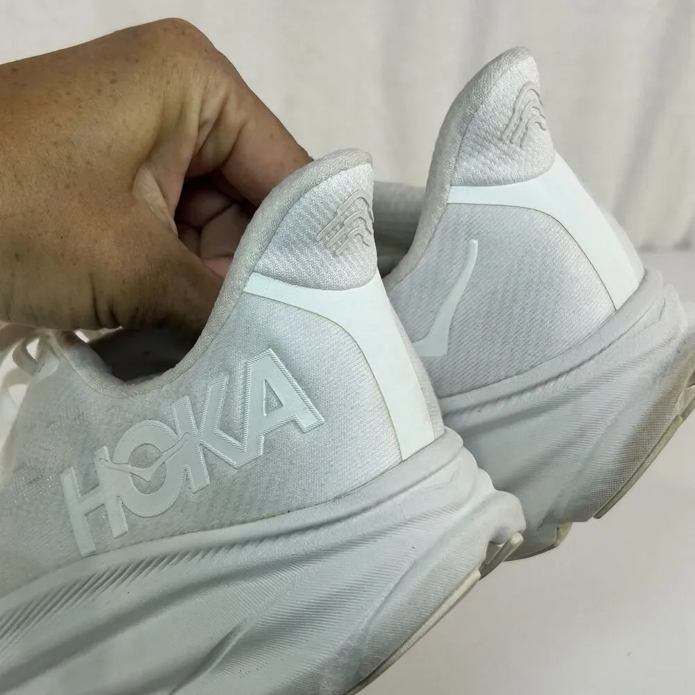 Hoka One One Clifton 9 Women's Size 10.5B Triple White Running Shoes Sneakers